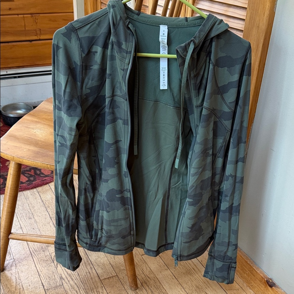 Lululemon Camo Green Women's Jacket
